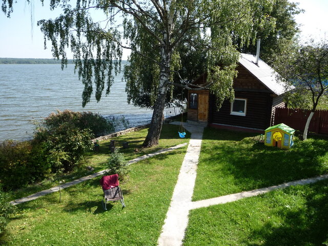 У озера photo 5