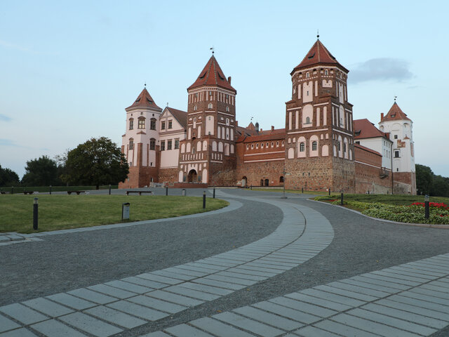 Мирский замок photo 0