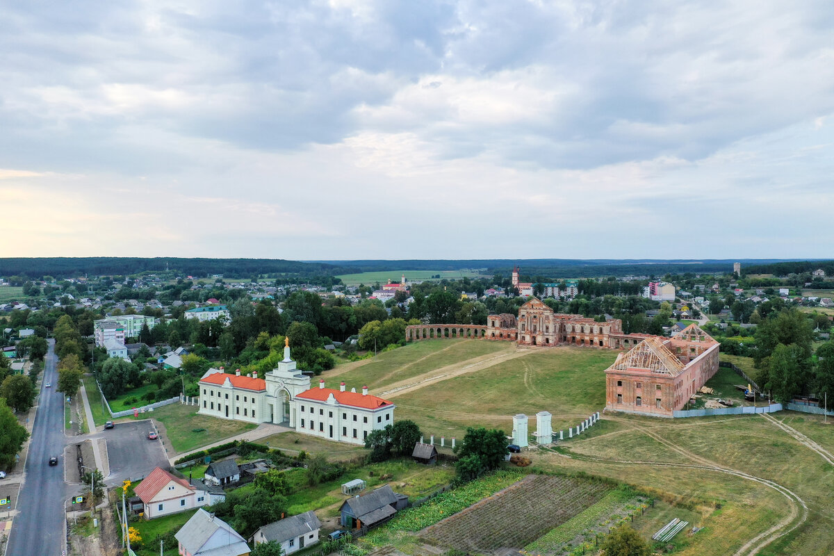 Замок в Ружанах