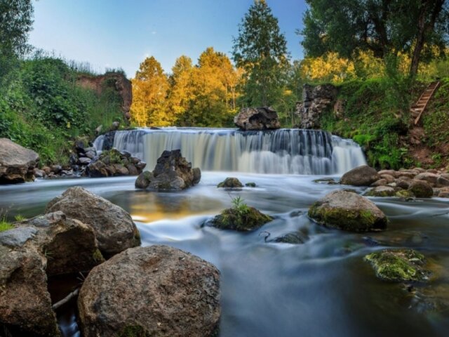Тур на болото Ельня и водопад на реке Вята